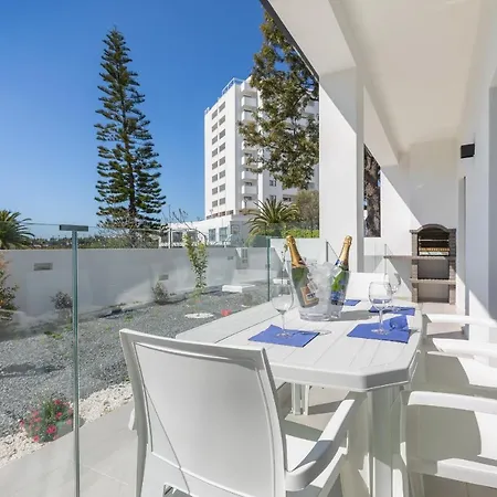 Correeira Luxury Residence T2 J - Albufeira, Pools, Wifi, Bbq, Beach Albufeira