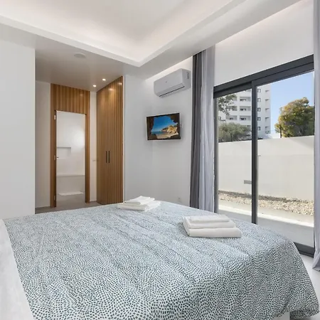Appartamento Correeira Luxury Residence T2 J - Albufeira, Pools, Wifi, Bbq, Beach *